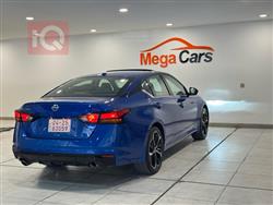 نيسان ألتيما